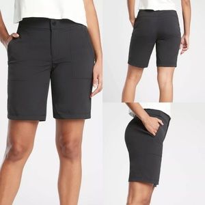 Athleta Trekkie 2.0 Bermuda Shorts Black Size 2